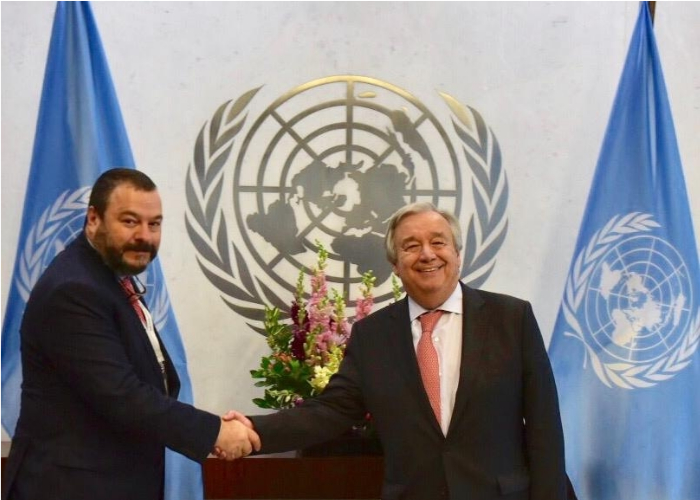 El viejo chaleco que el Defensor del Pueblo le dejó al Secretario de la ONU