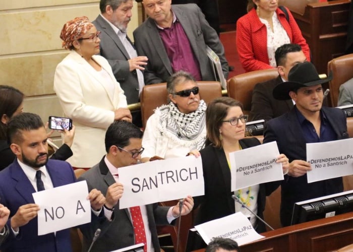 Furia en el Congreso por la llegada de Santrich