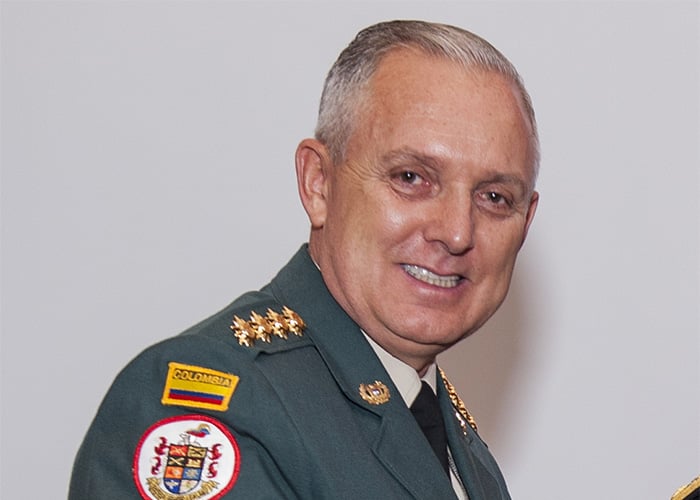 El General (R) Alberto Mejía logró finalmente la embajada en Australia