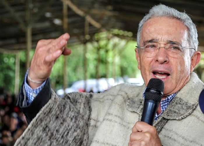 Cuando Uribe llamaba a la resistencia civil