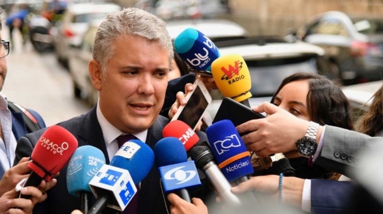 Colombia, partida en dos