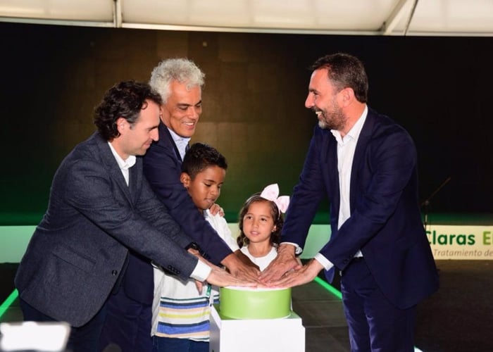 La planta Aguas Claras fue inaugurada por Ricardo Lozano (ministro de Medio Ambiente), Federico Gutiérrez (alcalde de Medellín) y Jorge Londoño (presidente de EPM) el martes 4 de junio.