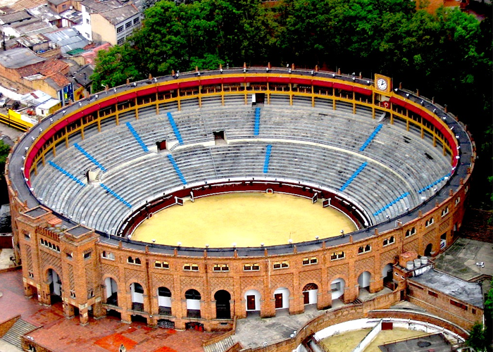 ¡Que revivan la icónica Plaza Cultural La Santamaría!