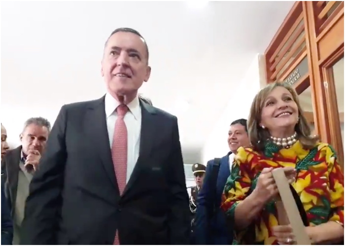 El exmagistrado que salvó la curul de Ángela María Robledo