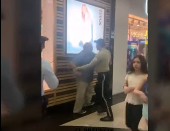 Video: El profesor que fue encontrado masturbándose en una sala de cine llena de niños en Barranquilla