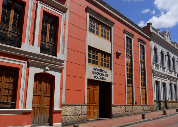 ¿Quién responde por la crisis de la Universidad Autónoma de Colombia?