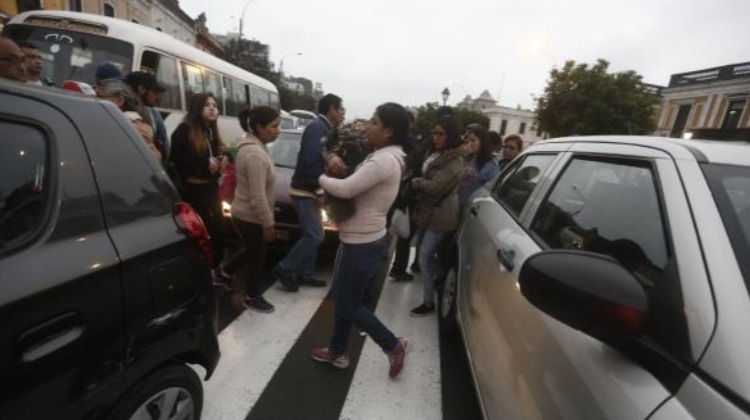 Un país, una región de trogloditas