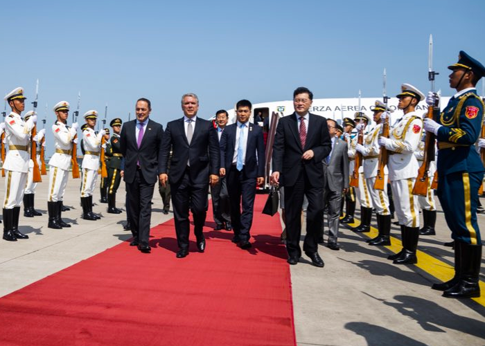 Duque cumplió su promesa: no ser un presidente encumbrado en un palacio