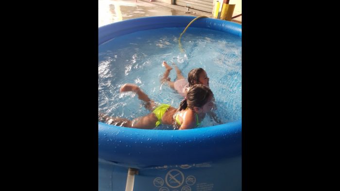 Las cosas de uso común fueron compradas entre las las 150 personas que « okupaban » el « squat »