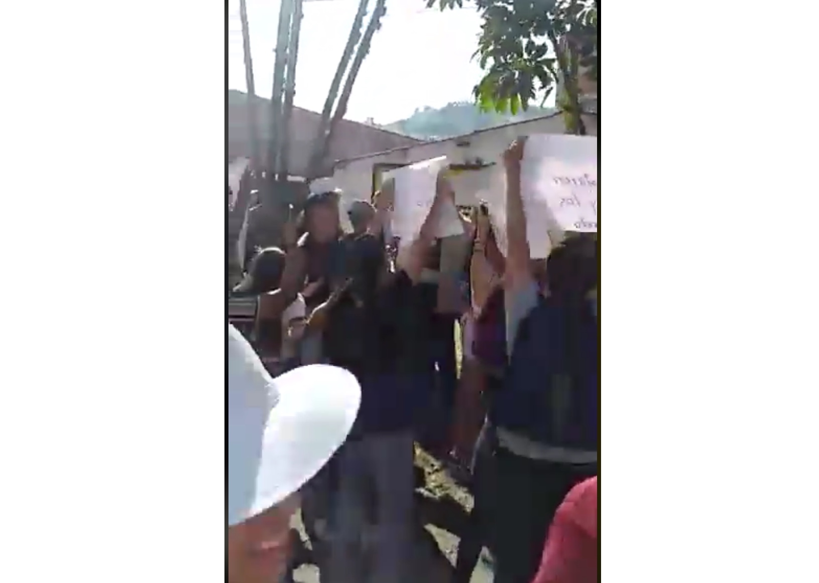 VIDEO: Hasta en Antioquia ya le gritan paraco a Uribe