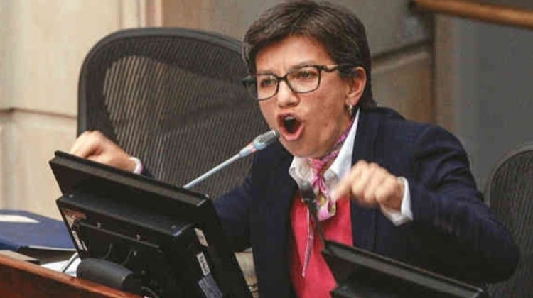 Pelando el cobre. El arribismo de Claudia-Nayibe