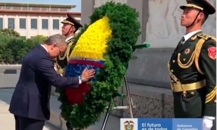 Pelando el cobre. Duque en China