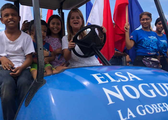 El ElsaMóvil, el vehículo en el que Elsa Noguera hace su campaña