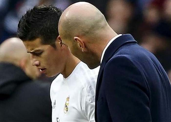La cobardía de James con Zidane