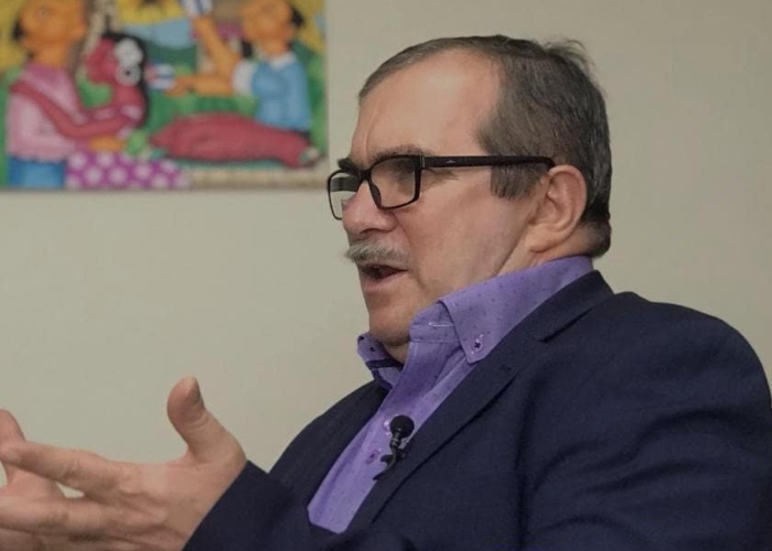 La vergüenza de Timochenko tras el rearme de Marquez y Santrich