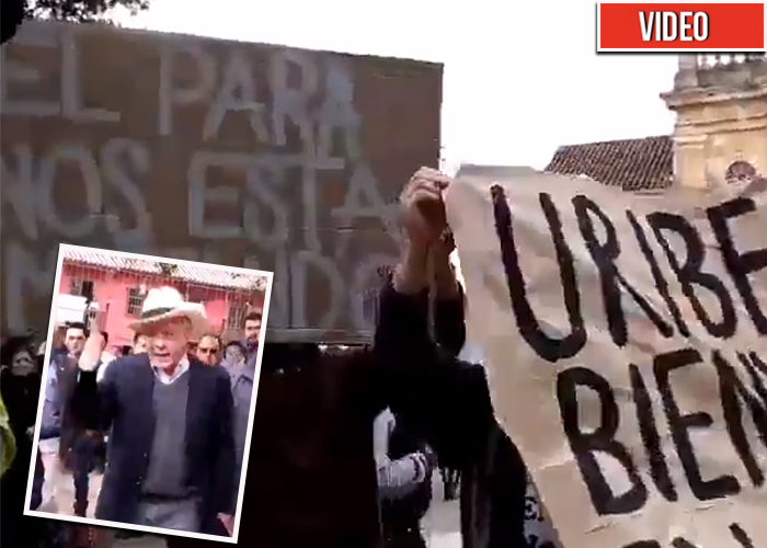 En La Calera sacaron de casillas a Uribe