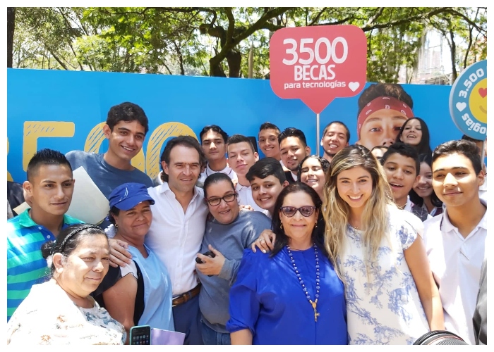 Becas en tecnología reaparecen en Medellín