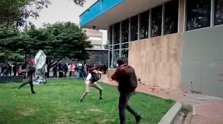 Estudiantes… a la carga