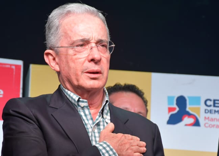 La derrota del uribismo: ¿una advertencia para su líder mesiánico?