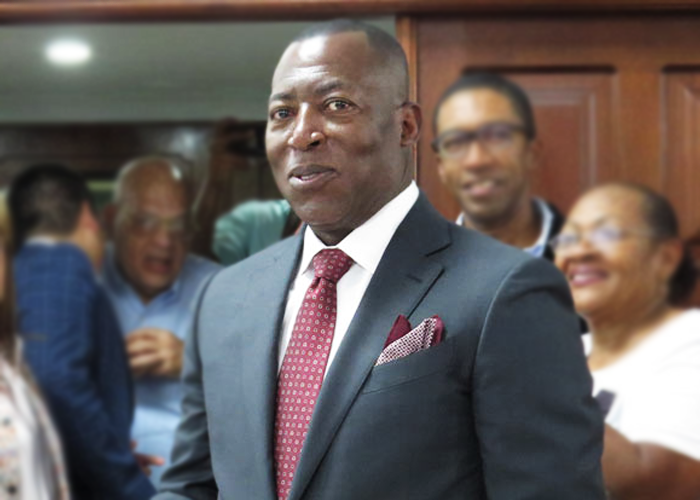 José Fernando Arroyo, reelegido por quinto vez como rector de la Escuela Nacional del Deporte