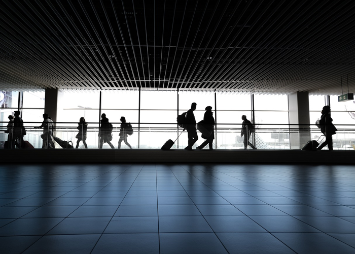 ¿Quién le pondrá freno a la estigmatización de los colombianos en los aeropuertos de Estados Unidos?