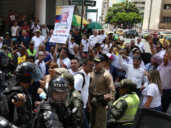 El fracaso de la marcha uribista comprueba que Colombia está harta del Presidente Eterno