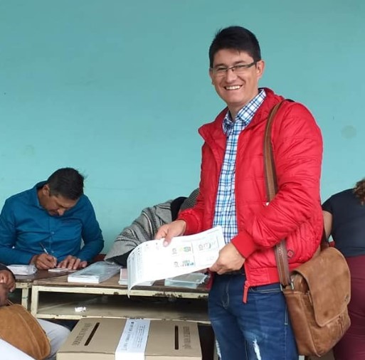  - Candidatos alternativos derrotaron a las maquinarias tradicionales