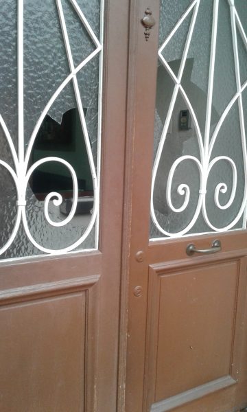  - Regresan los ataques a sedes de partidos de izquierda