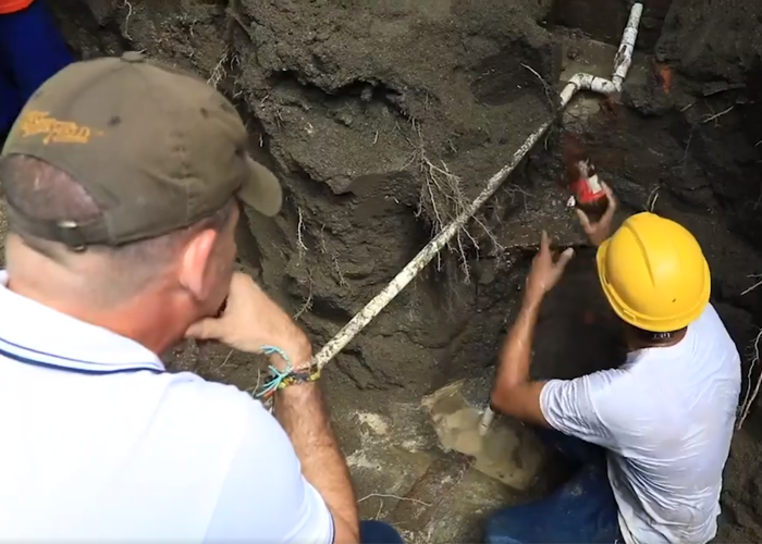 Sí hay agua en Santa Marta, lo que pasa es que también se la roban
