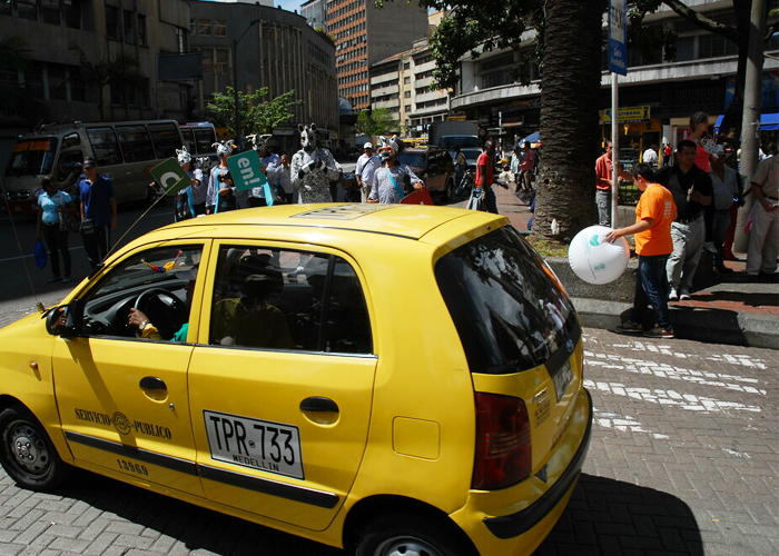 El transporte en Colombia, otra forma de sobrevivir sin garantías