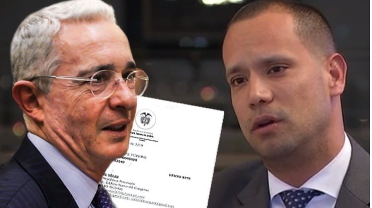 Uribe repite estrategia y echa al agua al abogado Cadena