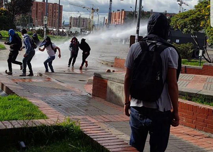 La estupidez de los que nos piden marchar sin capucha