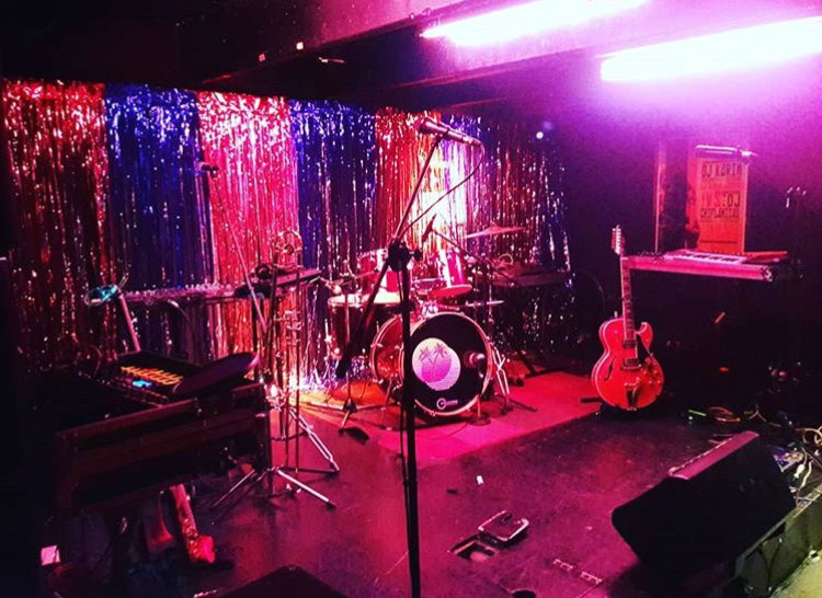 La vigencia del Anónimo, el rincón de los Melómanos