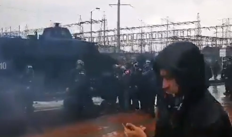 Esmad no respetó ni a los periodistas en la marcha. Video