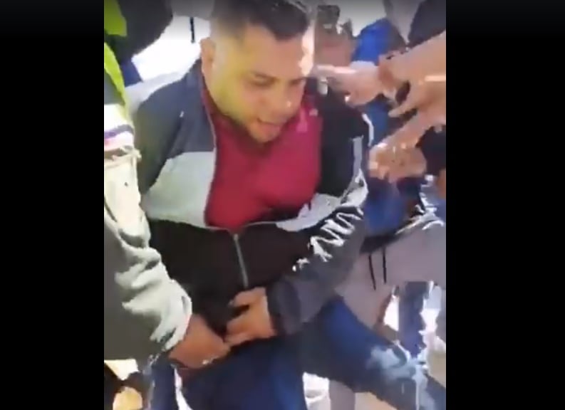 Video: El momento en el que descubren a un policia infiltrado en la marcha en Barranquilla