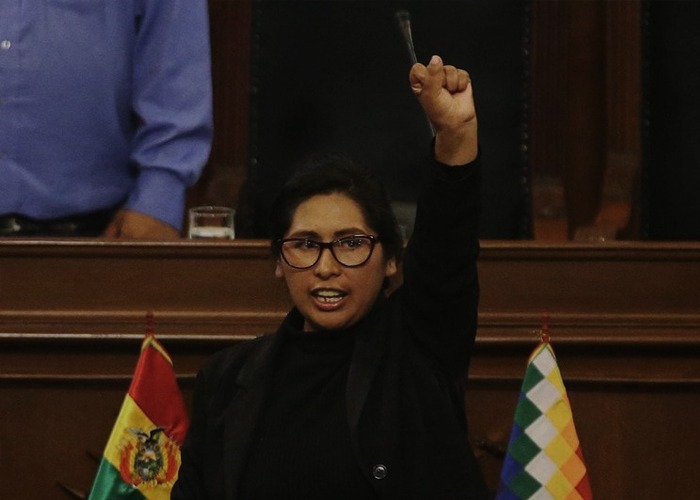 Se hunde el acelerador en Bolivia para llamar a elecciones