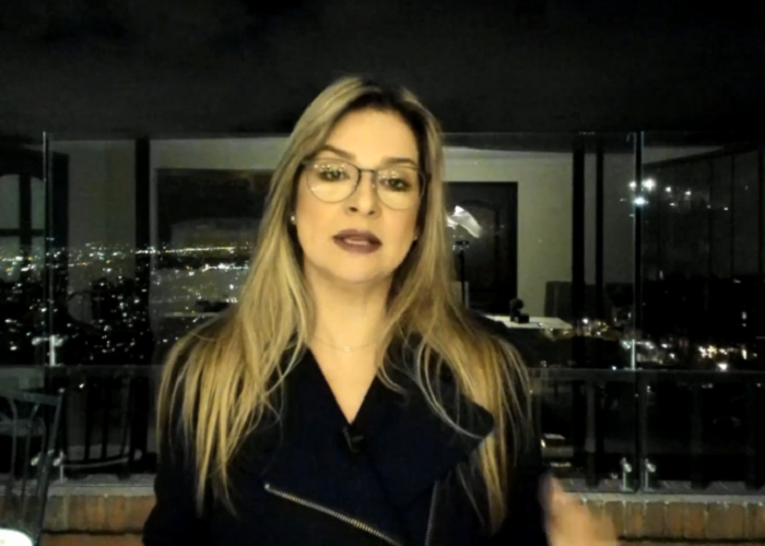 ¿Y Vicky Dávila por qué no marcha?