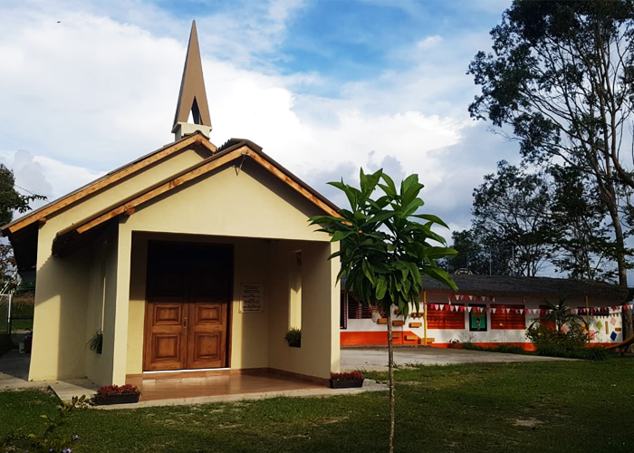 El controversial templo católico que se construyó en Marinilla dentro de un colegio público