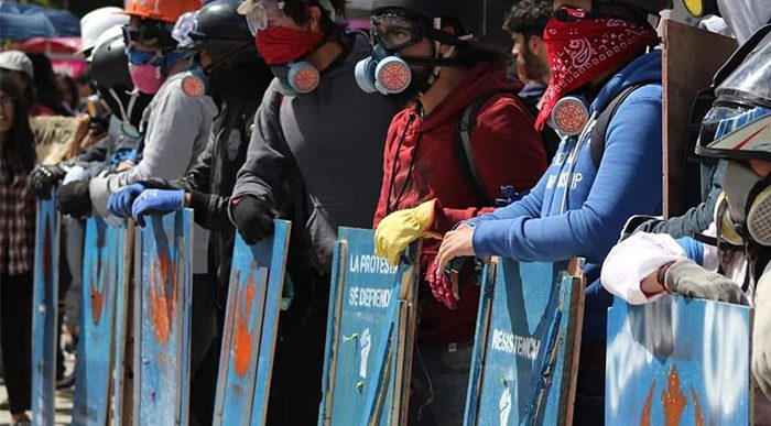  - Estudiantes de la Nacional arman Escuadrón Anti Esmad