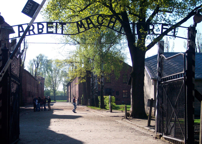 Sobreviviente del exterminio judío en Auschwitz recuerda el horror nazi