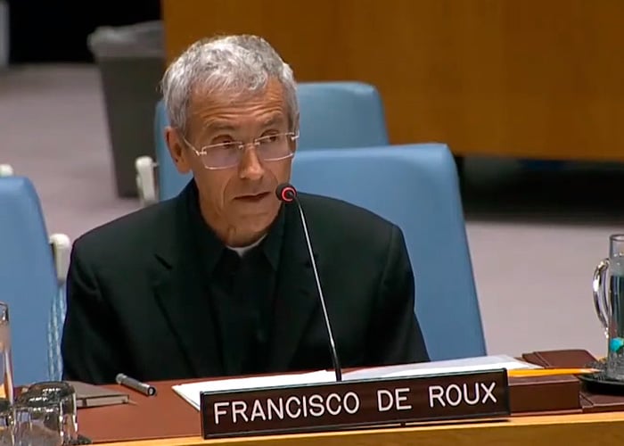 Reclamo del padre De Roux en la ONU