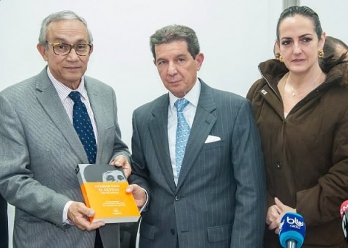 La jugada de los poderosos con la historia