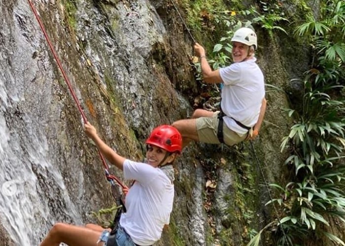 Enrique Peñalosa de relax