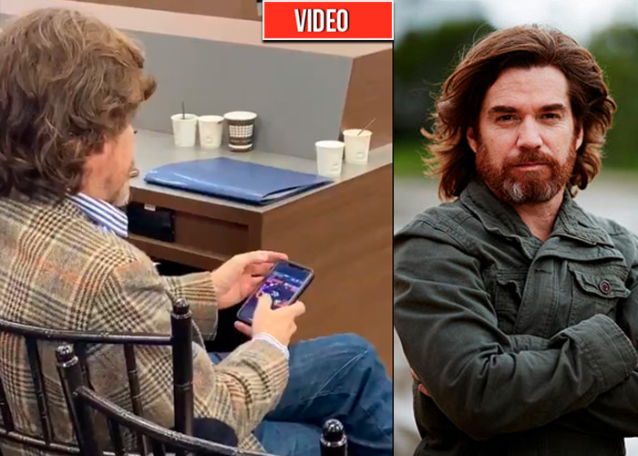 Nicolás Montero sorprendido jugando con su celular en el Concejo de Bogotá