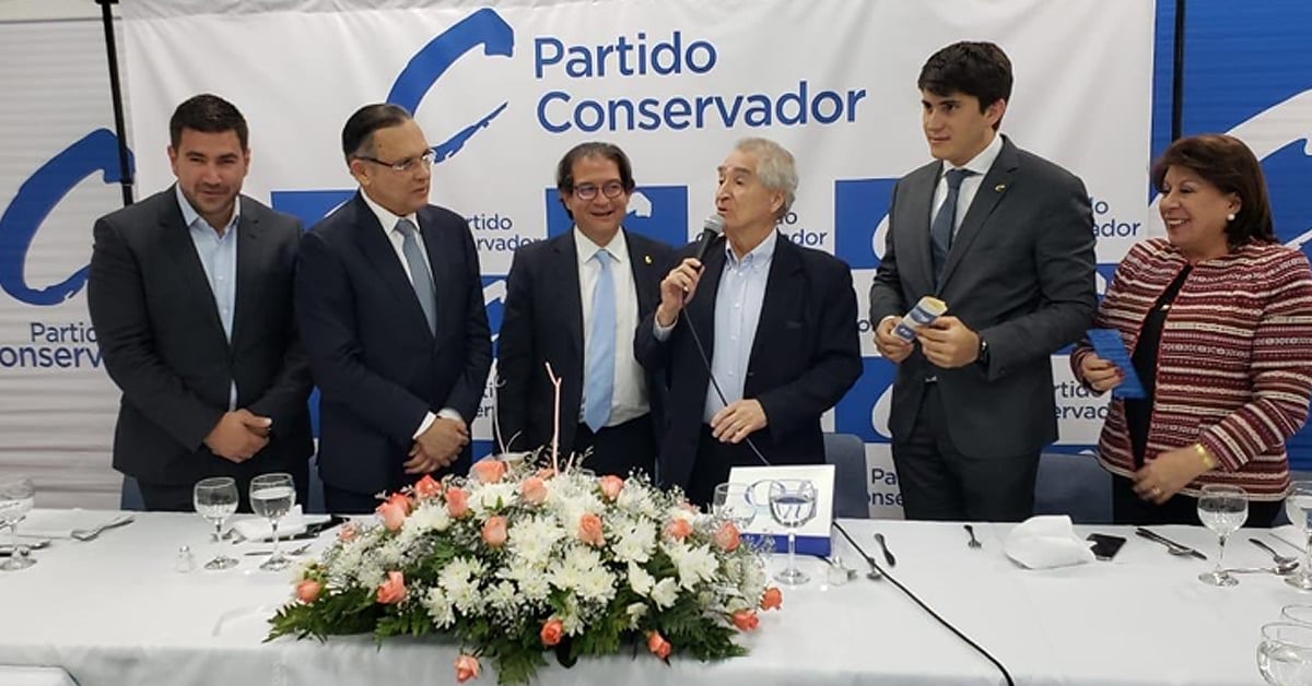 Minagricultura con carné conservador exprés para ser nombrado
