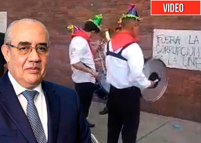 Con papayera, sindicato de la UNP celebra la renuncia del director