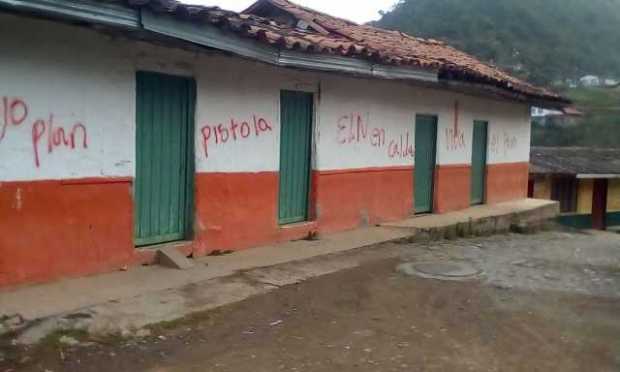 El ELN impone su ley con el paro armado en 5 regiones - -- Las2orillas - El ELN impone su ley con el paro armado en 5 regiones