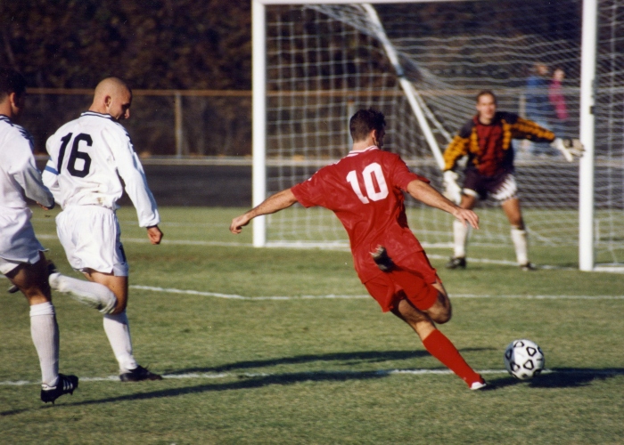 10 razones por las que se debería acabar el fútbol profesional