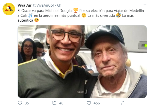  - Enloquecido por Colombia: Michael Douglas viaja a Cali en la aerolínea más barata de todas