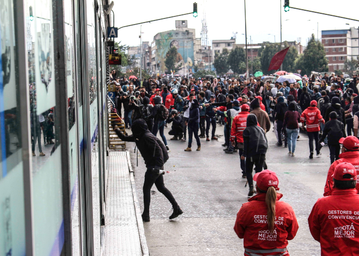Los colombianos están cansados de los capuchos
